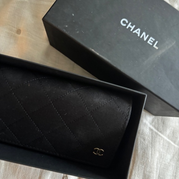 Chanel Sunglasses - Picture 5 of 7